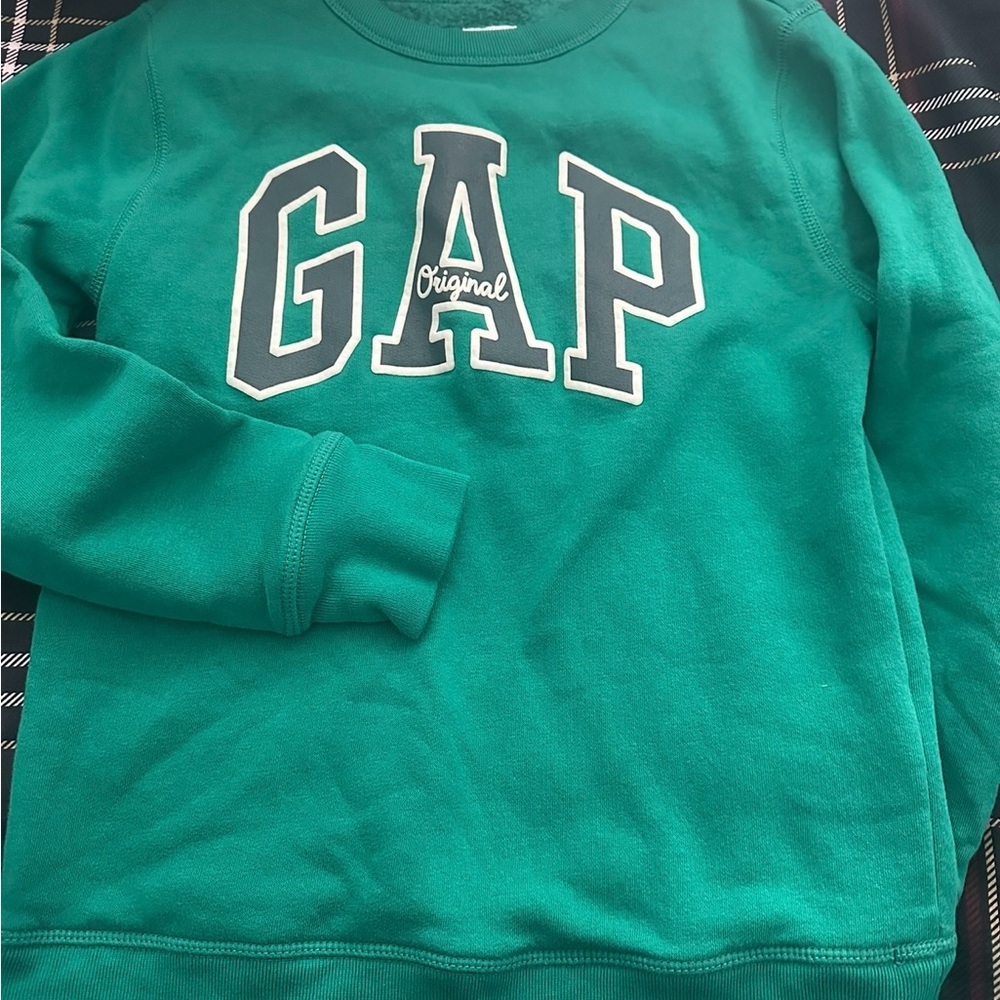 GAP boy girl Vibrant Green Crewneck Sweater